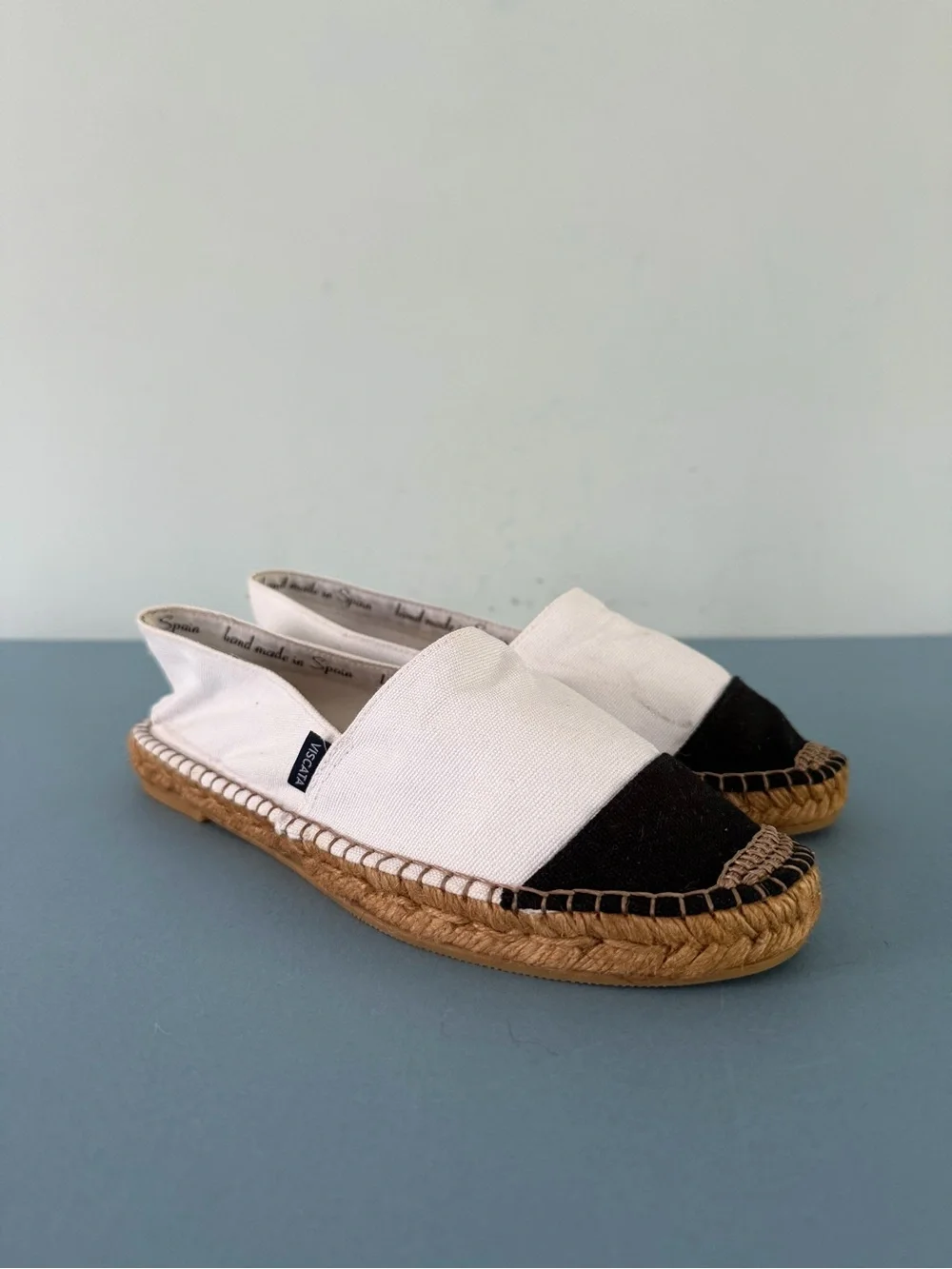 Viscata Barceloneta Canvas Espadrille Limited Edition White Black‎ Flats
